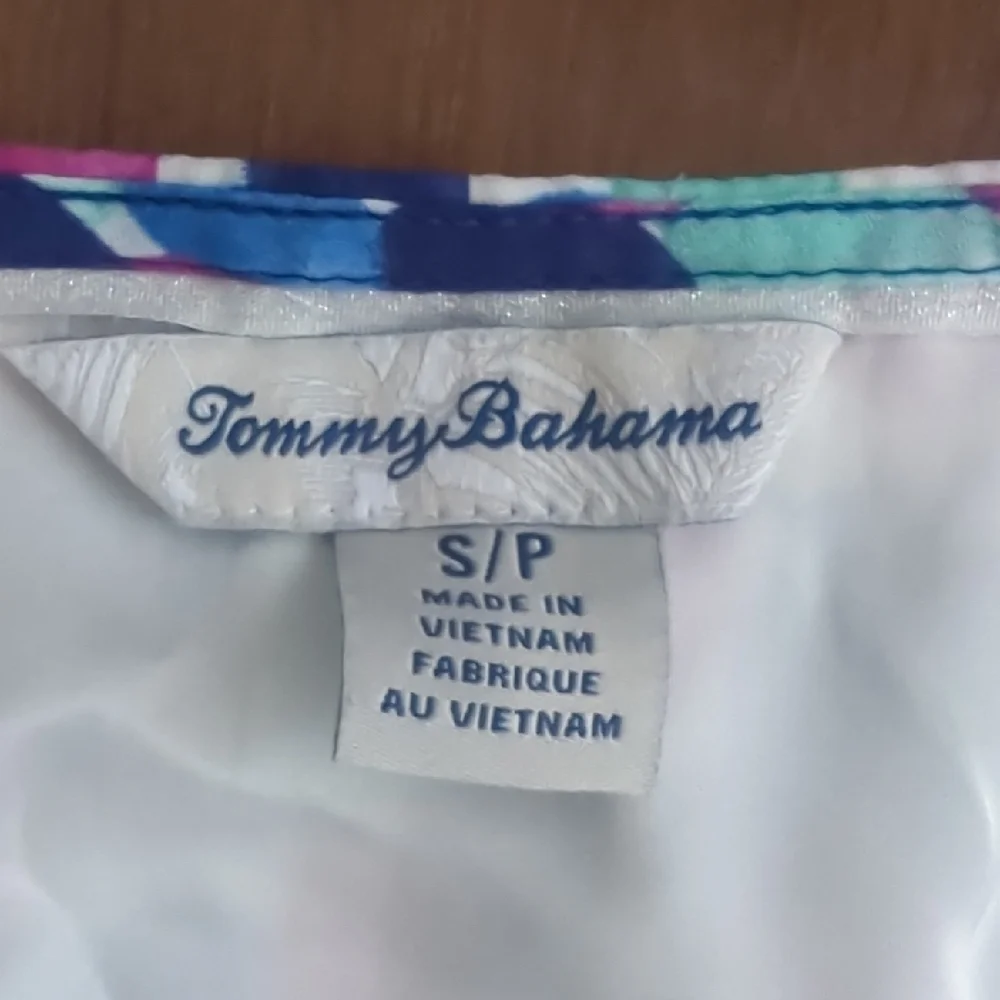 🌴NWOT Tommy Bahama Blue and Purple Patterned Dress - Picture 3 of 6